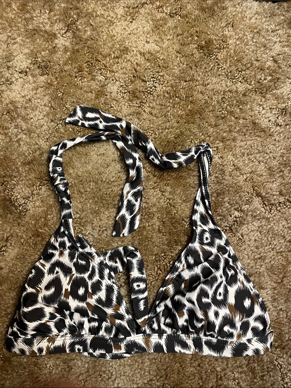 Gianni Bini Leopard Print Bikini Top Size Medium